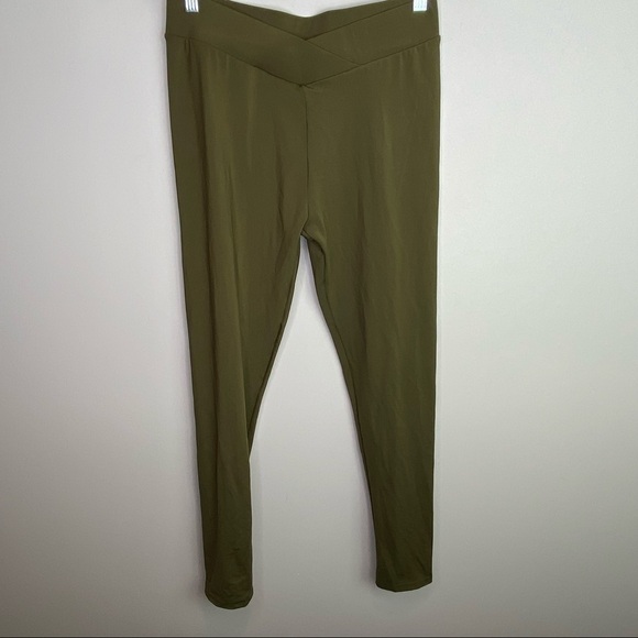 Green scrunchy butt womens size large‎ - Picture 1 of 8